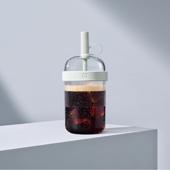 Nespresso Virtuo Pop+ Coffee and Espresso Machine + Coffee Tumbler by DeLonghi - Picture 6 of 15